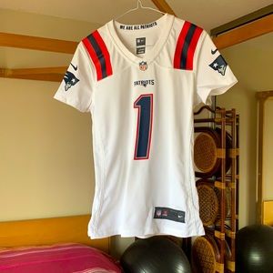 Cam Newton Patriot Jersey Brand new, dry cleaned size small